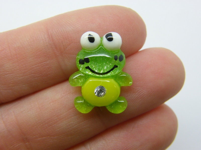 8 Frog embellishments cabochon green resin A574
