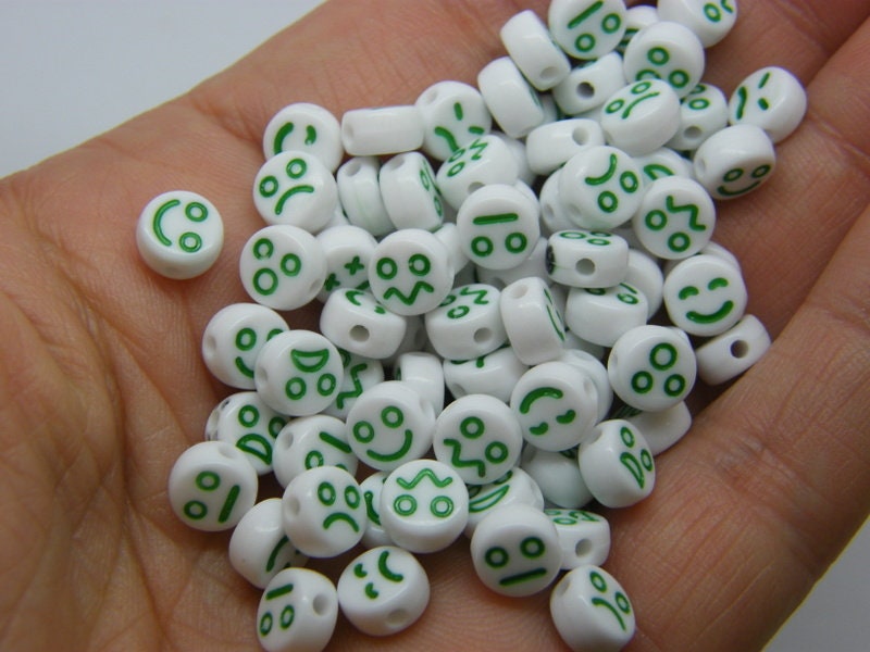 100 Face beads white green acrylic AB543  - SALE 50% OFF