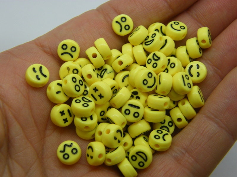 100 Face beads yellow black acrylic AB550  - SALE 50% OFF