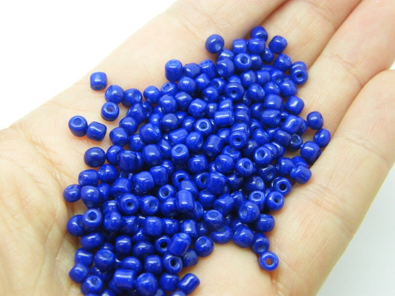 400 Indigo blue glass seed beads SB6