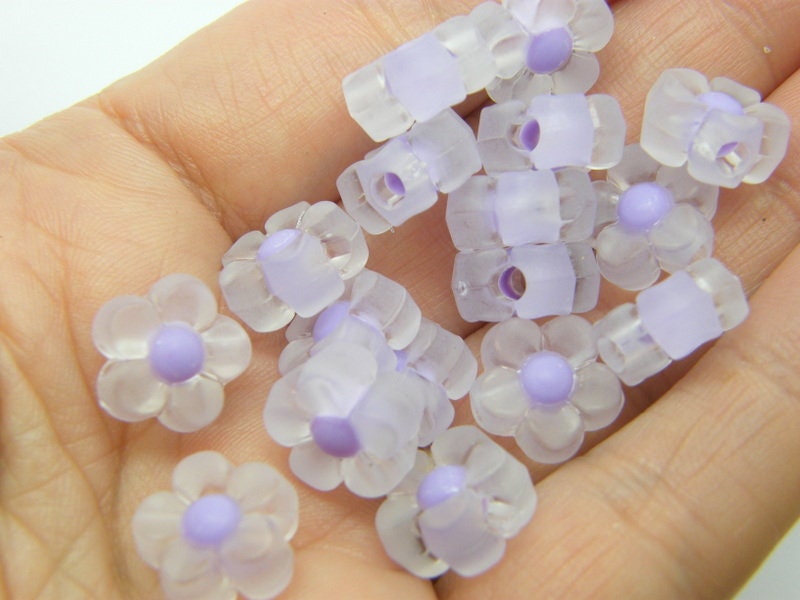 40 Flower beads clear and purple frosted acrylic BB317 - SALE 50% OFF