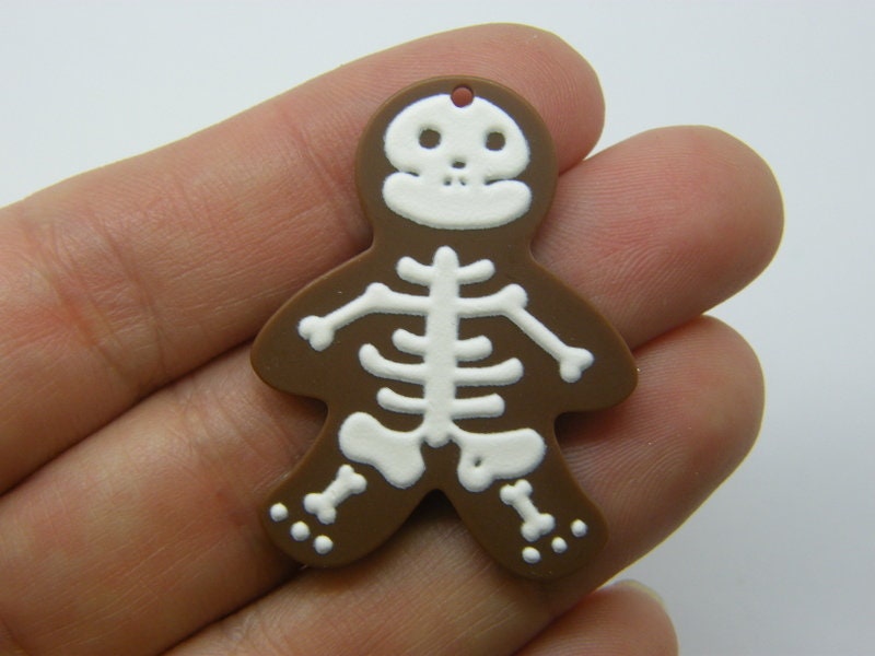 6 Creepy Christmas skeleton gingerbread man pendants acrylic CT358