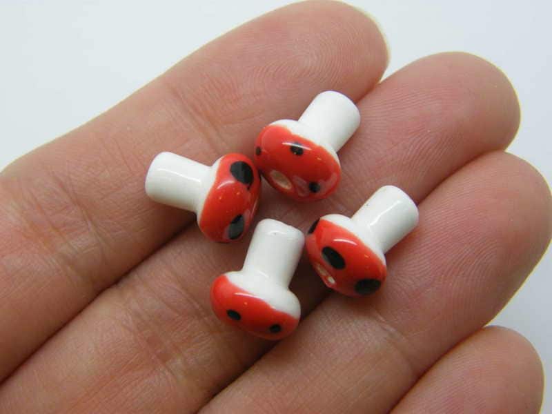 4 Mushroom beads red and white porcelain L104