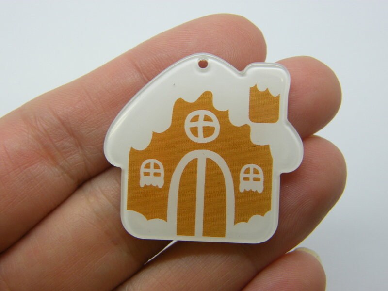 4 Gingerbread house pendants brown white acrylic CT364