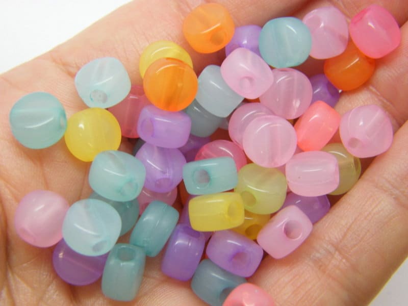 100 Flat round beads random mixed acrylic AB635