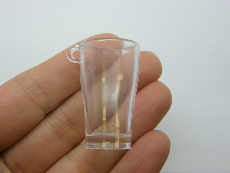 8 Beer glass pendants clear plastic FD786