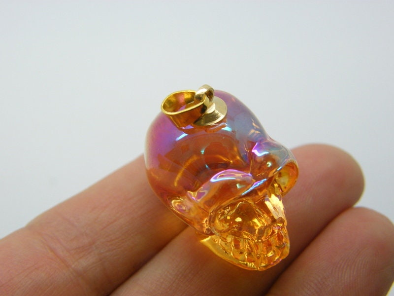 1 Skull pendant gold bail  glass HC814