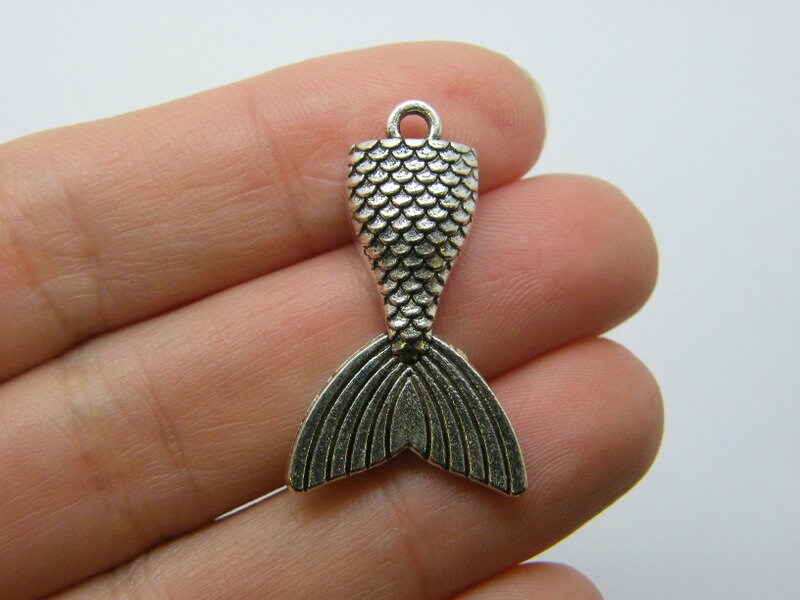 BULK 20 Mermaid tail pendants antique silver tone FF2
