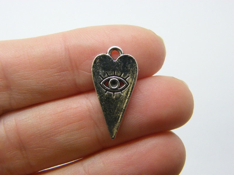 8 Eye hart charms antique silver tone I24
