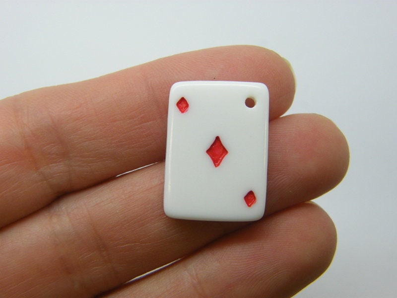 8 Playing card daimonds  white red resin P745