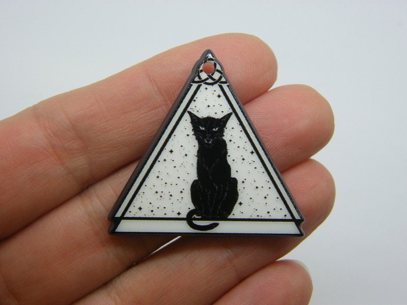 2 Cat triangle knot pendants black white acrylic HC872