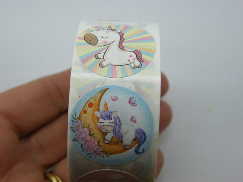 1 Roll unicorns 500 stickers B04