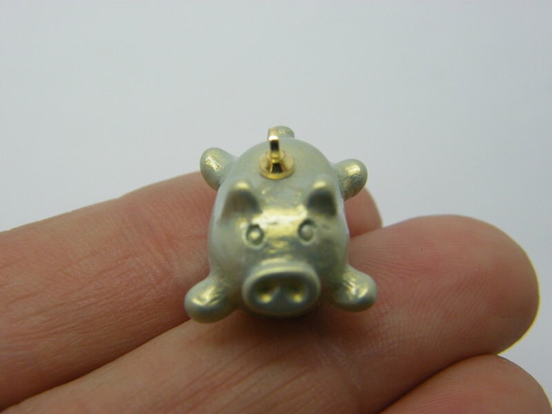 8 Pig charms green gold dust resin gold bails A1273