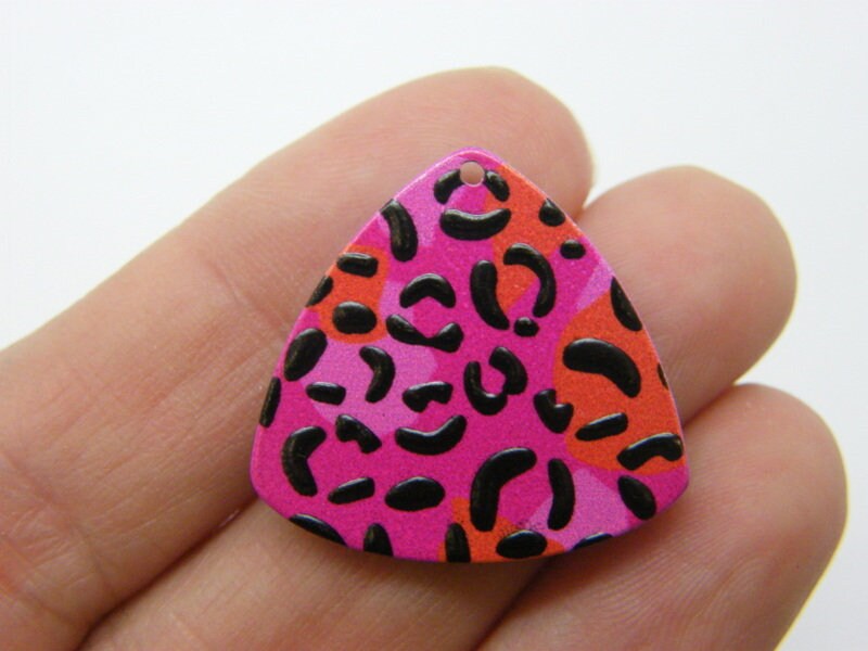 8 Leopard print pendants pink orange black resin M132