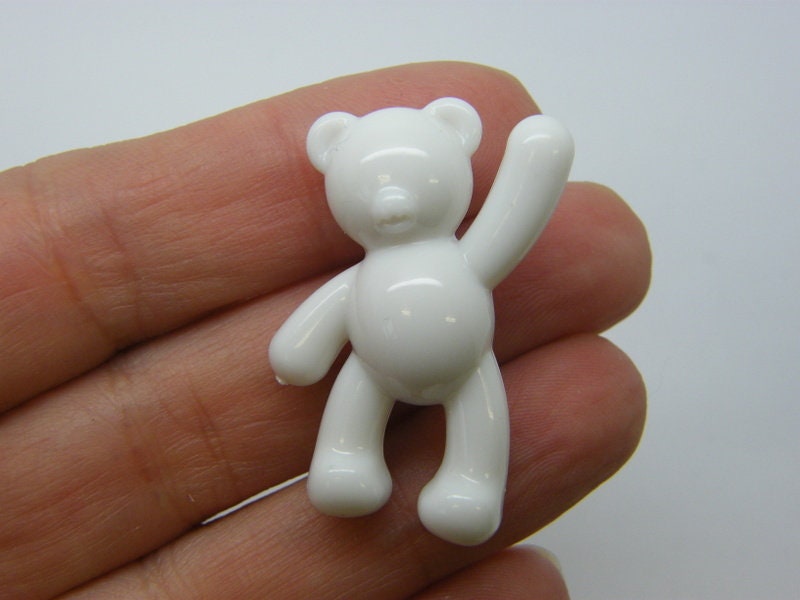 8 Teddy bear pendants  or beads white acrylic P764