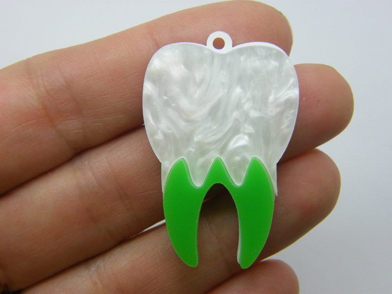 2 Tooth pendants neon green white acrylic MD105