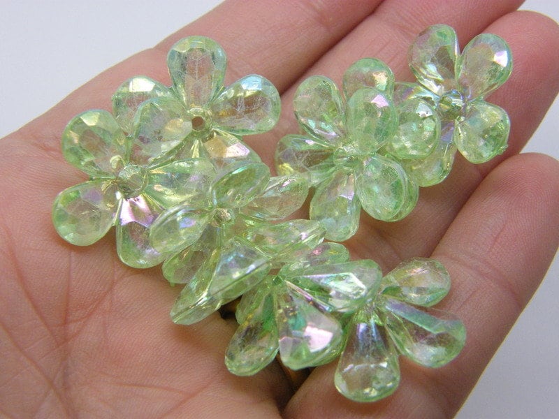 30 Flower beads faceted green AB acrylic BB702   - SALE 50% OFF