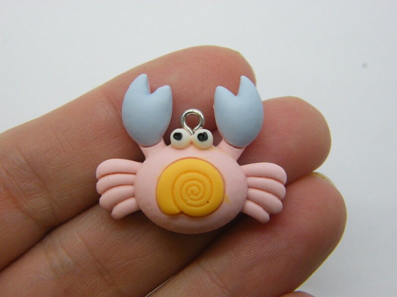 8 Crab charms pendants pink orange blue resin FF79