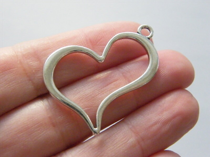 8 Heart pendants antique silver tone H249