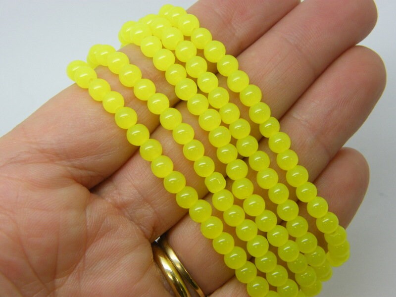 180 Yellow beads 4mm frosted glass B267