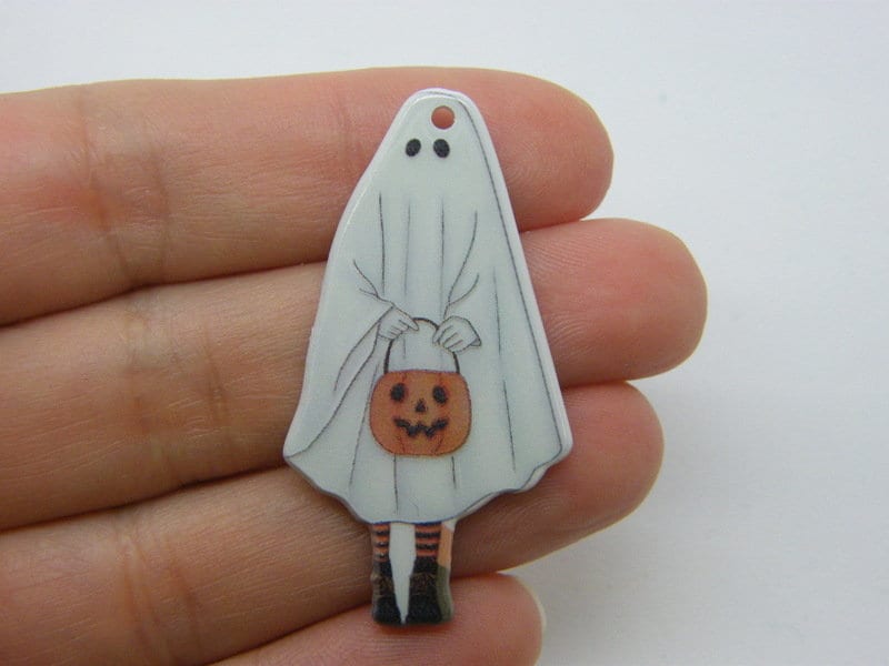 2 Ghost Halloween pendants acrylic HC929