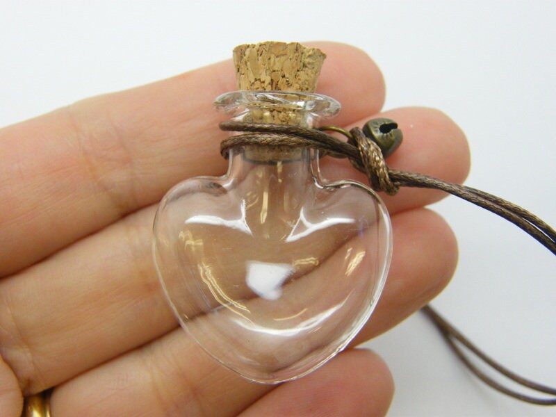 1 Heart glass bottle with removable cork brown cord GB11