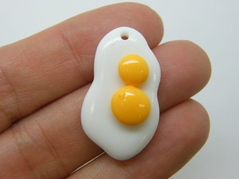 4 Fried egg pendants charms white yellow resin FD395