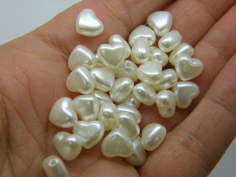 100 Heart bead silvery pearl acrylic AB695