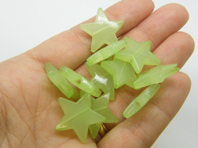 40 Green imitation jelly star beads plastic AB698