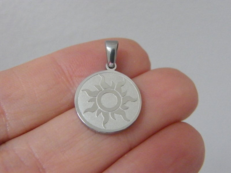 1 Sun pendant silver toned stainless steel S387