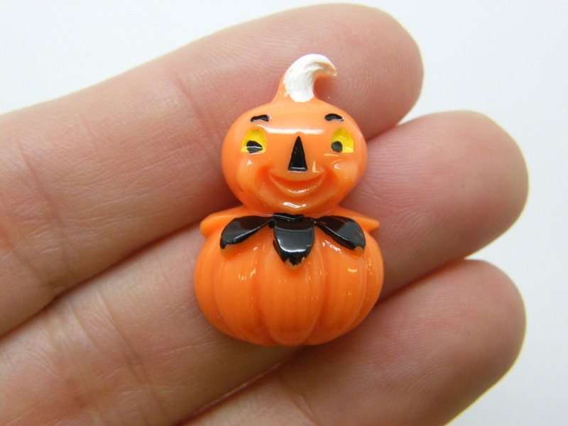 BULK 30 Pumpkin Jack o' lantern Halloween embellishment cabochon resin HC25