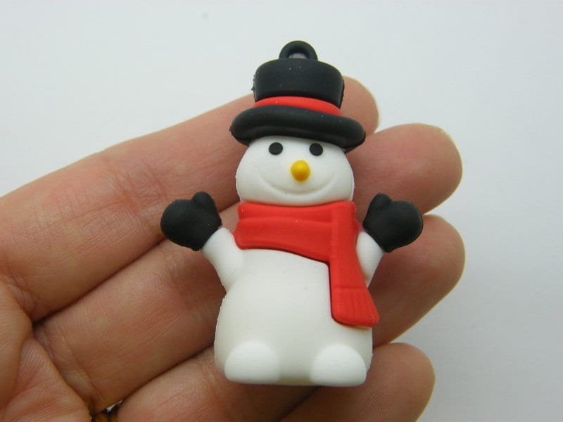 2 Snowman pendants PVC plastic 22