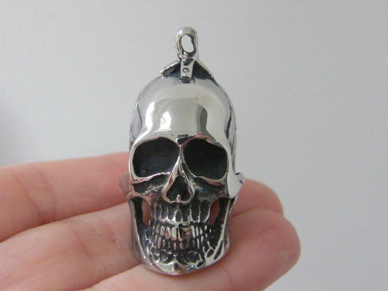 1 Skull charm antique silver tone stainless steel HC450