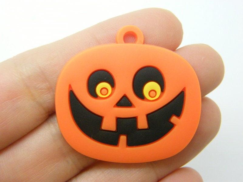 8 Pumpkin Halloween pendants PVC plastic HC1041