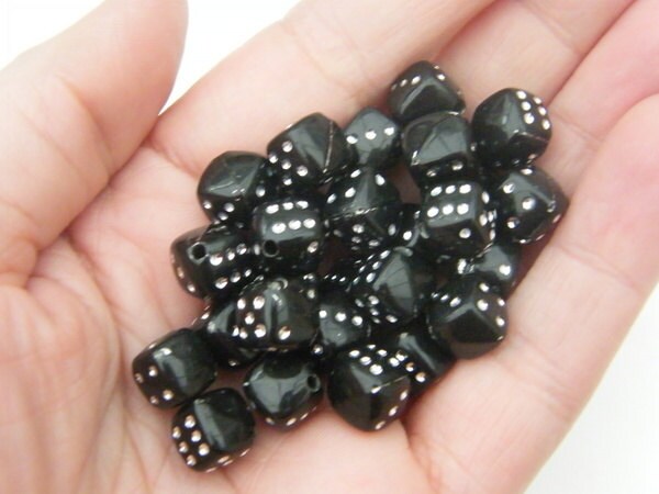 100 Acrylic black dice beads 9 x 9mm AB20