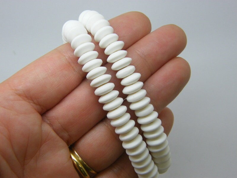 110 White beads flat round polymer clay OB172