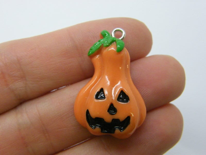 4 Pumpkin Halloween charms orange resin HC939