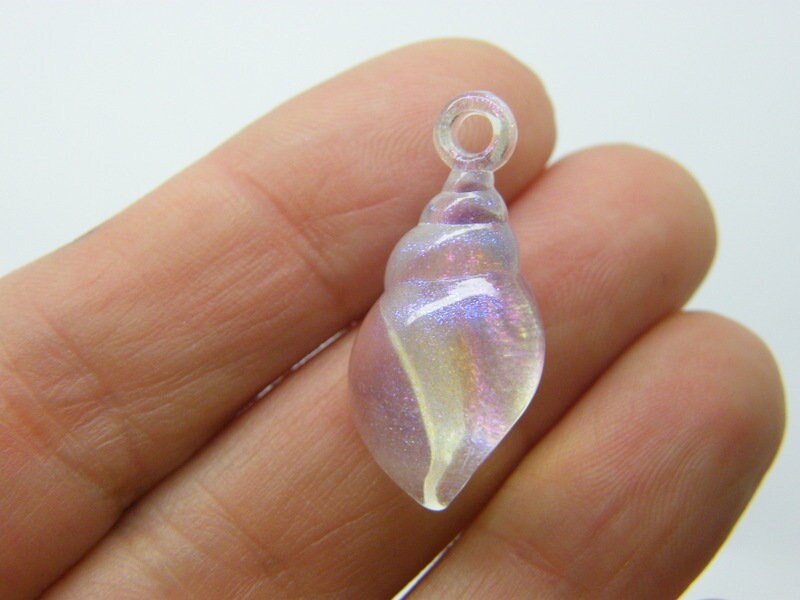 30 Shell charms transparent glitter acrylic FF684