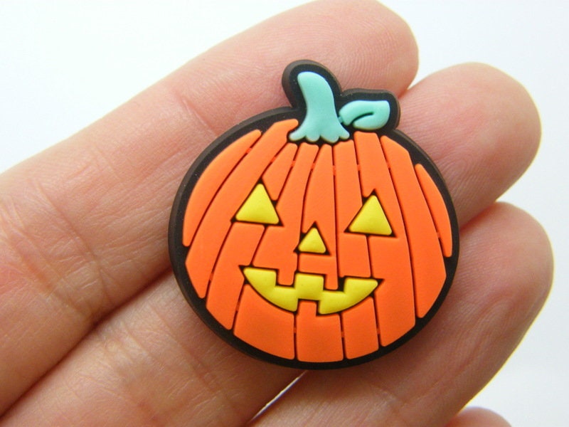 8 Pumpkin Halloween embellishment cabochons PVC plastic HC 09
