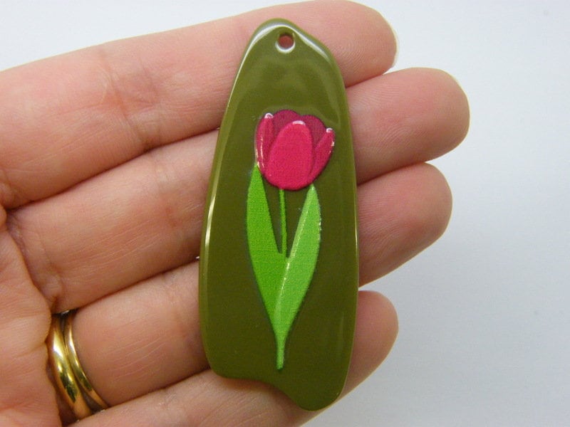 4 Tulip flower pendants olive green acrylic F103