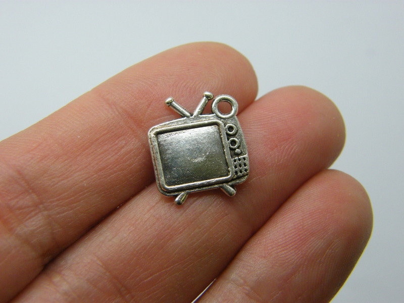 10 TV television charms antique silver tone P135