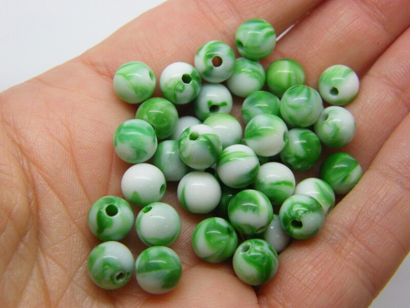 100 Marbled beads 8mm green white acrylic AB870