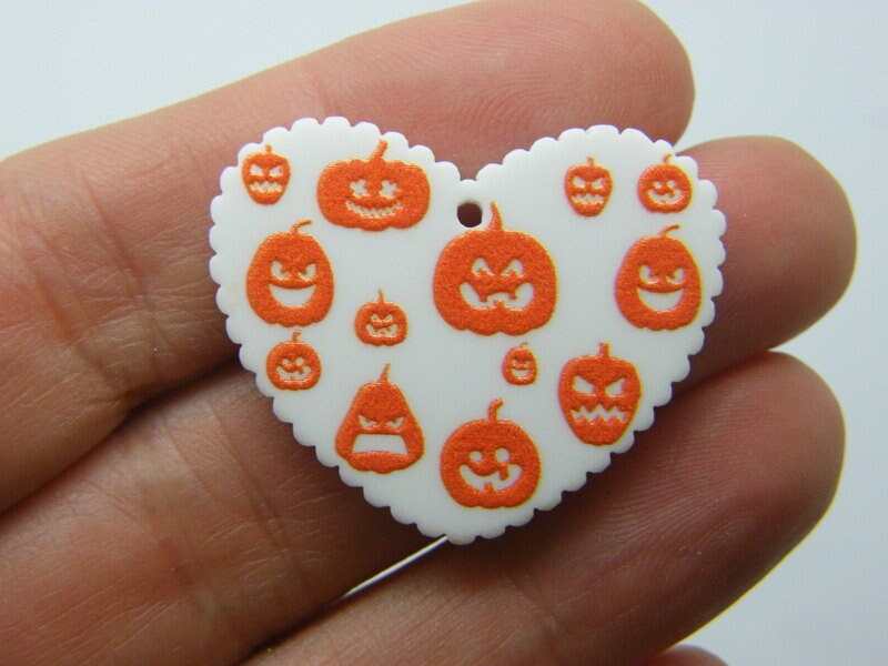 4 Halloween pumpkin pendants orange white acrylic HC1063
