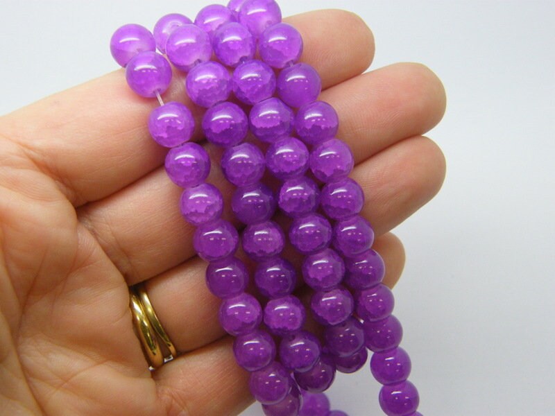 100 Magenta purple imitation jade round beads 8mm glass B48 - SALE 50% OFF