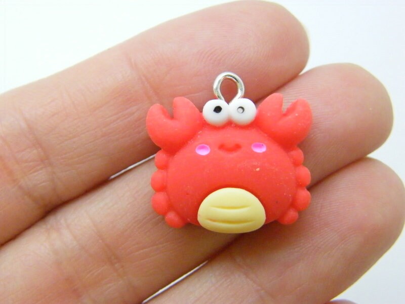 4 Crab charms red resin FF247