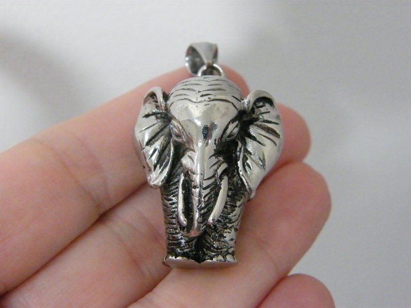 1 Elephant pendant silver stainless steel A1197