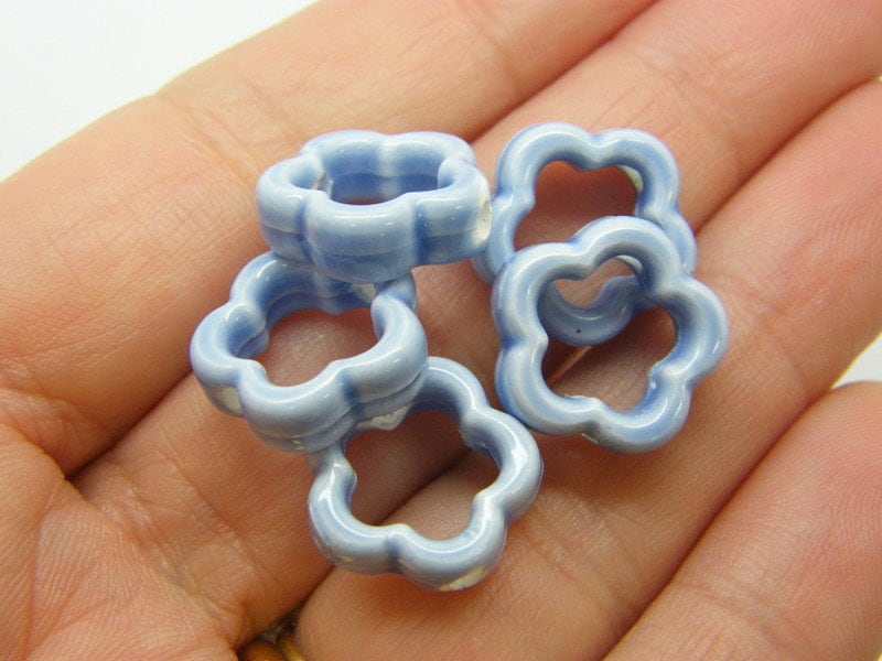 10 Flower frame beads blue porcelain F416