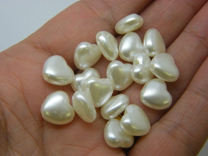 100 heart beads pearl acrylic AB878