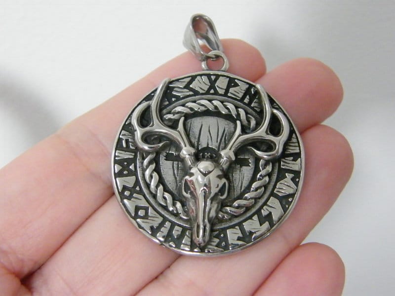 1 Goat skull runes pendant silver stainless steel HC1136