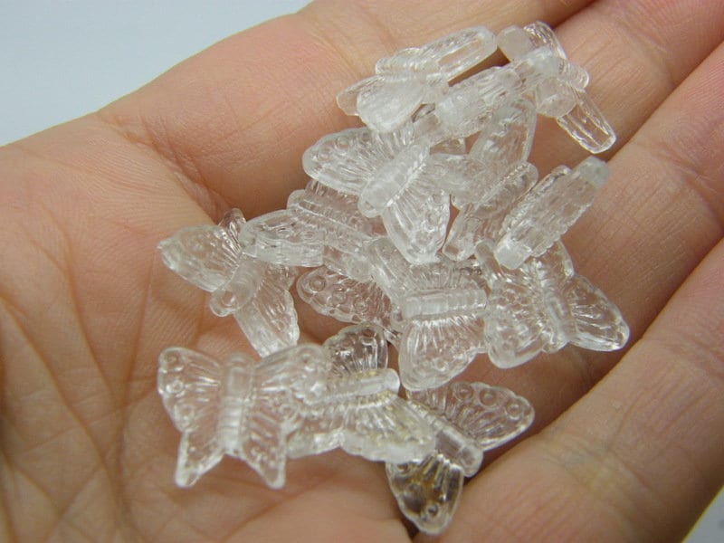 50 Butterfly beads clear acrylic BB498 - SALE 50% OFF